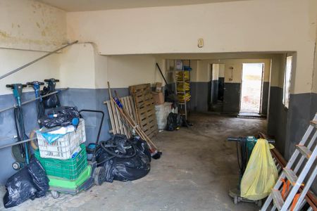 Casa à venda com 175m², 4 quartos e 2 vagas Casa à venda com 175m², 4 quartos e 2 vagasGaragem