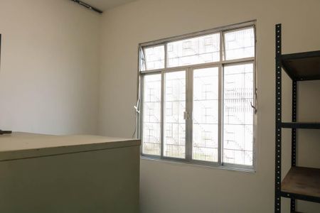 Casa à venda com 175m², 4 quartos e 2 vagas Casa à venda com 175m², 4 quartos e 2 vagasQuarto 4