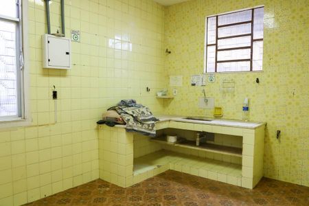 Casa à venda com 175m², 4 quartos e 2 vagas Casa à venda com 175m², 4 quartos e 2 vagasCozinha