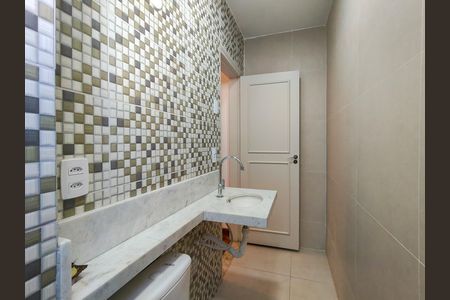 Apartamento para alugar com 95m², 3 quartos e sem vaga Apartamento para alugar com 95m², 3 quartos e sem vagaBanheiro Corredor