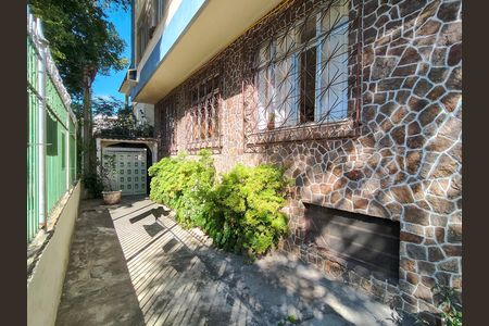 Apartamento para alugar com 95m², 3 quartos e sem vaga Apartamento para alugar com 95m², 3 quartos e sem vagaFachada e portaria