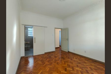 Apartamento para alugar com 95m², 3 quartos e sem vaga Apartamento para alugar com 95m², 3 quartos e sem vagaSuíte