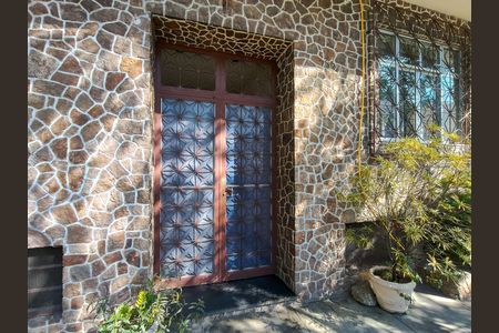 Apartamento para alugar com 95m², 3 quartos e sem vaga Apartamento para alugar com 95m², 3 quartos e sem vagaFachada e portaria
