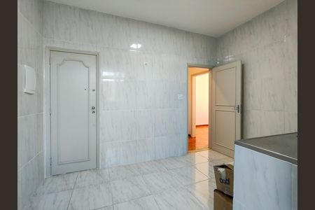Apartamento para alugar com 95m², 3 quartos e sem vaga Apartamento para alugar com 95m², 3 quartos e sem vagaCozinha