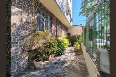 Apartamento para alugar com 95m², 3 quartos e sem vaga Apartamento para alugar com 95m², 3 quartos e sem vagaFachada e portaria