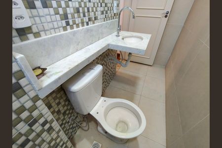 Apartamento para alugar com 95m², 3 quartos e sem vaga Apartamento para alugar com 95m², 3 quartos e sem vagaBanheiro Corredor