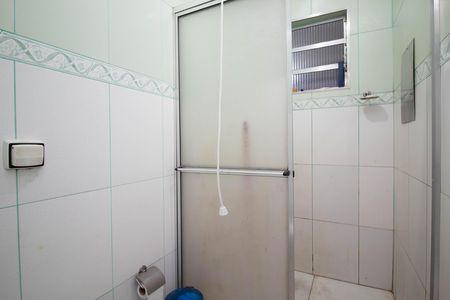 Casa à venda com 250m², 2 quartos e 4 vagas Casa à venda com 250m², 2 quartos e 4 vagasBanheiro