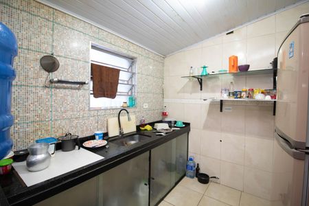 Casa à venda com 250m², 2 quartos e 4 vagas Casa à venda com 250m², 2 quartos e 4 vagasCozinha