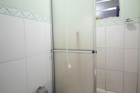 Casa à venda com 250m², 2 quartos e 4 vagas Casa à venda com 250m², 2 quartos e 4 vagasBanheiro