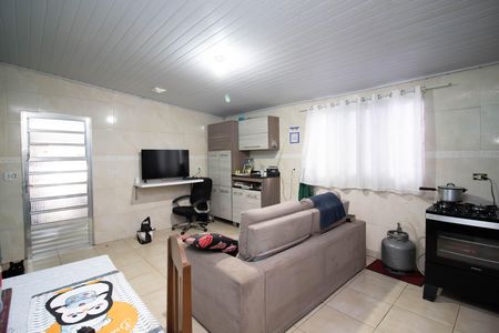 Casa à venda com 250m², 2 quartos e 4 vagas Casa à venda com 250m², 2 quartos e 4 vagasSala