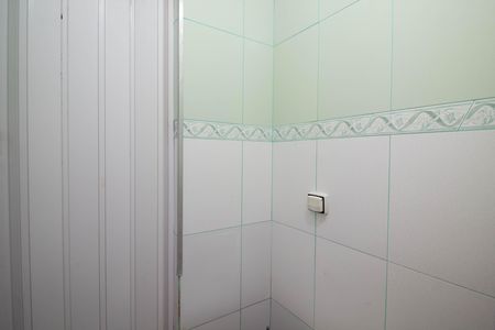Casa à venda com 250m², 2 quartos e 4 vagas Casa à venda com 250m², 2 quartos e 4 vagasBanheiro