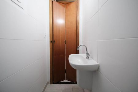Casa de condomínio para alugar com 114m², 2 quartos e 1 vagaLavabo