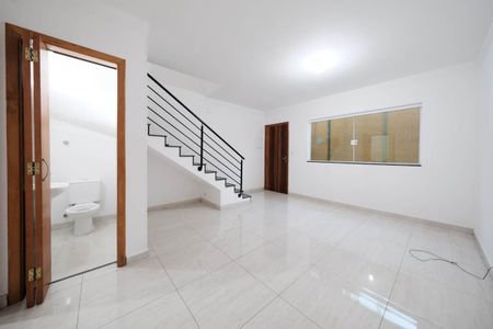 Sala de casa de condomínio para alugar com 2 quartos, 114m² em Vila Ré, São Paulo