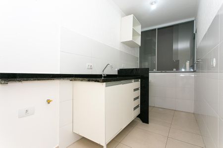 Cozinha de apartamento para alugar com 1 quarto, 27m² em Chácara Santo Antônio (zona Leste), São Paulo