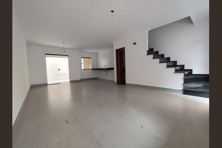 Sala de casa à venda com 3 quartos, 110m² em Chora Menino, São Paulo