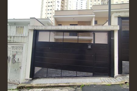 Garagem de casa à venda com 3 quartos, 110m² em Chora Menino, São Paulo