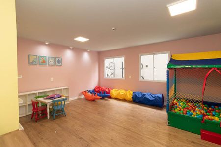 Studio à venda com 34m², 1 quarto e sem vaga Studio à venda com 34m², 1 quarto e sem vagaÁrea comum - Brinquedoteca