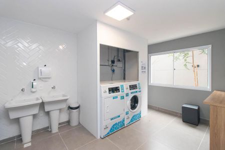 Studio à venda com 34m², 1 quarto e sem vaga Studio à venda com 34m², 1 quarto e sem vagaÁrea comum - Lavanderia