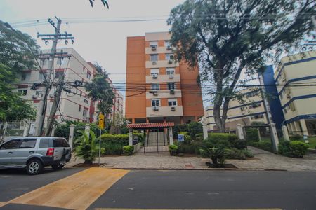 Apartamento para alugar com 62m², 2 quartos e 1 vaga Apartamento para alugar com 62m², 2 quartos e 1 vagaFachada