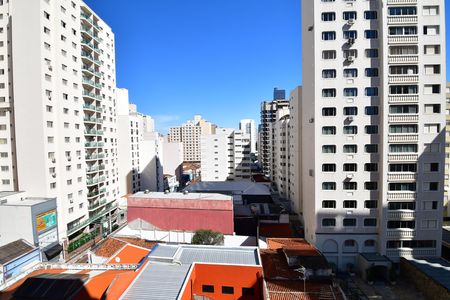 Vista do Quarto 2 de apartamento para alugar com 2 quartos, 40m² em Cambuí, Campinas