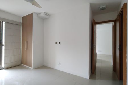 Apartamento para alugar com 122m², 4 quartos e 2 vagasSuíte