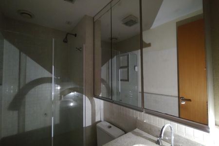 Apartamento para alugar com 122m², 4 quartos e 2 vagasBanheiro Social