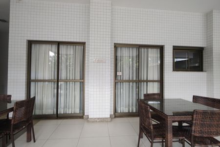 Apartamento para alugar com 122m², 4 quartos e 2 vagasÁrea comum - Salão de festas