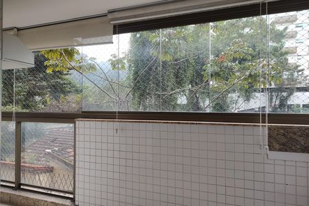 Apartamento para alugar com 122m², 4 quartos e 2 vagasVaranda