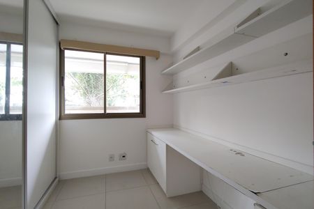 Apartamento para alugar com 122m², 4 quartos e 2 vagasQuarto 1 - Armários