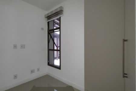Apartamento para alugar com 122m², 4 quartos e 2 vagasQuarto 2