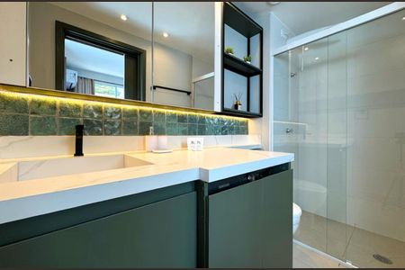 Banheiro de kitnet/studio à venda com 1 quarto, 25m² em Vila Butantã, São Paulo
