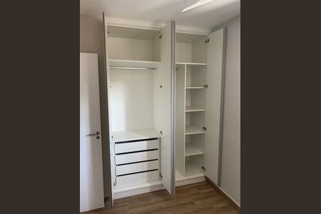 Casa à venda com 127m², 3 quartos e 2 vagas