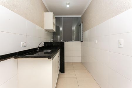 Cozinha de apartamento para alugar com 1 quarto, 27m² em Chácara Santo Antônio (zona Leste), São Paulo