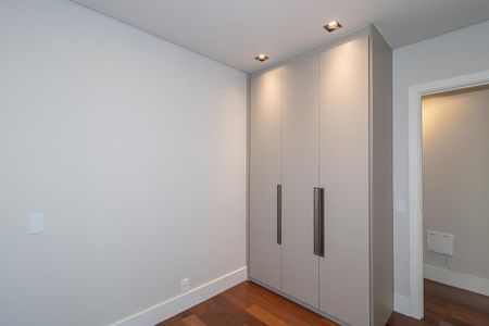 Apartamento para alugar com 134m², 2 quartos e 2 vagas Apartamento para alugar com 134m², 2 quartos e 2 vagasQuarto Suíte 2