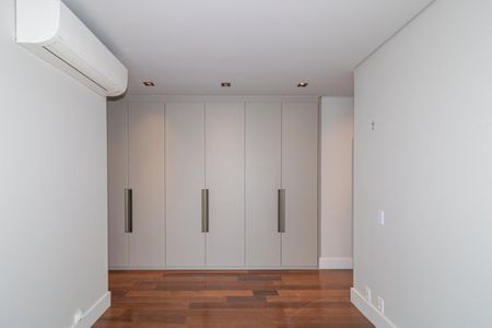Apartamento para alugar com 134m², 2 quartos e 2 vagas Apartamento para alugar com 134m², 2 quartos e 2 vagasQuarto Suíte 1