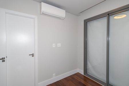 Apartamento para alugar com 134m², 2 quartos e 2 vagas Apartamento para alugar com 134m², 2 quartos e 2 vagasQuarto Suíte 2