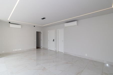 Apartamento para alugar com 134m², 2 quartos e 2 vagas Apartamento para alugar com 134m², 2 quartos e 2 vagasSala