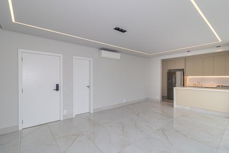 Sala de apartamento para alugar com 2 quartos, 134m² em Vila Nova Conceição, São Paulo