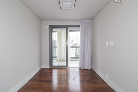 Apartamento para alugar com 134m², 2 quartos e 2 vagas Apartamento para alugar com 134m², 2 quartos e 2 vagasQuarto Suíte 1