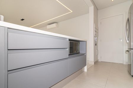 Apartamento para alugar com 134m², 2 quartos e 2 vagas Apartamento para alugar com 134m², 2 quartos e 2 vagasCozinha