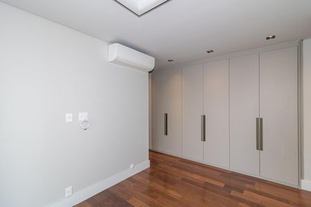 Apartamento para alugar com 134m², 2 quartos e 2 vagas Apartamento para alugar com 134m², 2 quartos e 2 vagasQuarto Suíte 1