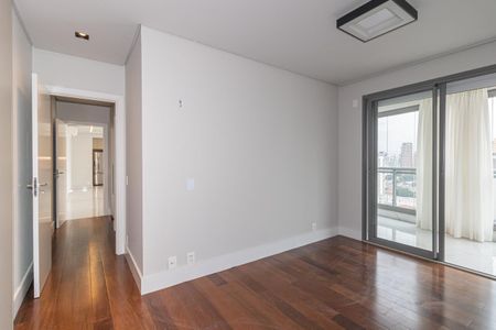 Quarto Suíte 1 de apartamento para alugar com 2 quartos, 134m² em Vila Nova Conceição, São Paulo