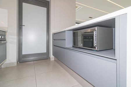 Apartamento para alugar com 134m², 2 quartos e 2 vagas Apartamento para alugar com 134m², 2 quartos e 2 vagasCozinha
