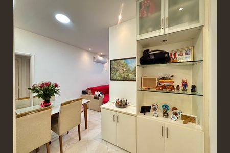 Apartamento à venda com 2 quartos, 75m² em Copacabana, Rio de Janeiro