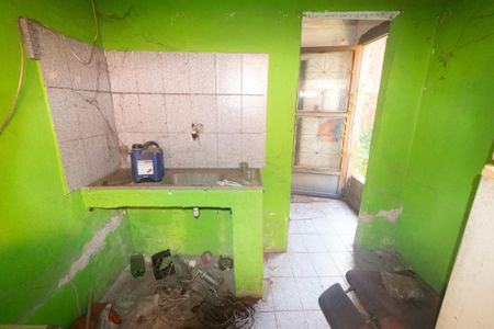 Casa à venda com 350m², 1 quarto e 2 vagas Casa à venda com 350m², 1 quarto e 2 vagasCozinha
