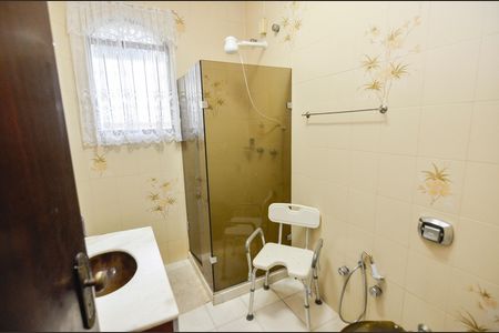 Casa à venda com 418m², 4 quartos e 2 vagas Casa à venda com 418m², 4 quartos e 2 vagasBanheiro 1