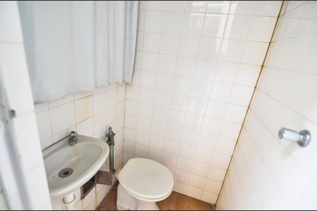 Casa à venda com 418m², 4 quartos e 2 vagas Casa à venda com 418m², 4 quartos e 2 vagasBanheiro 2