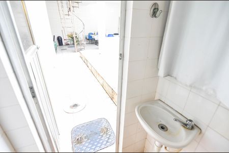 Casa à venda com 418m², 4 quartos e 2 vagas Casa à venda com 418m², 4 quartos e 2 vagasBanheiro 2