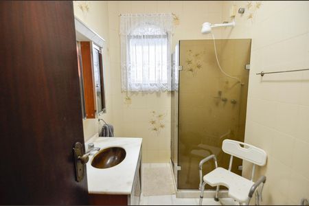 Casa à venda com 418m², 4 quartos e 2 vagas Casa à venda com 418m², 4 quartos e 2 vagasBanheiro 1