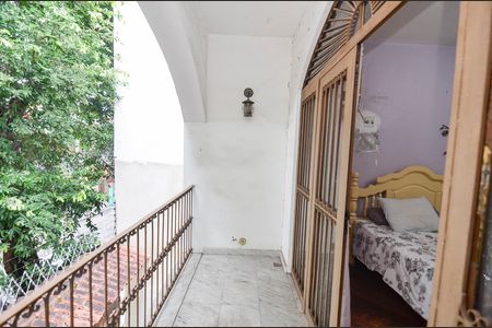Casa à venda com 418m², 4 quartos e 2 vagas Casa à venda com 418m², 4 quartos e 2 vagasSuíte